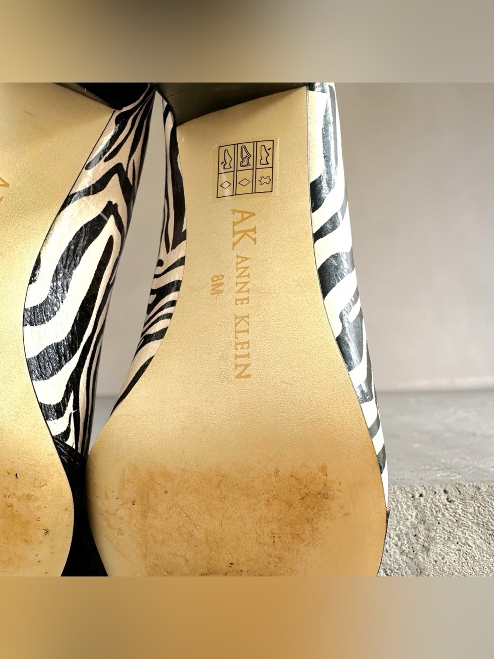 Anne Klein AKMAIA Zebra Print Peep Toe Buckle Heels Rockabilly - Size 8 - Picture 13 of 15